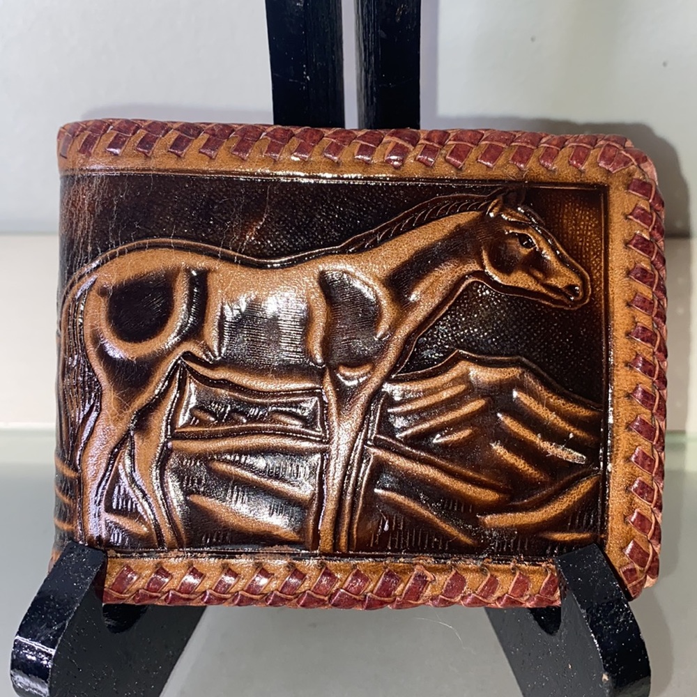 Vintage Tooled Leather Horse & Barn Country Western Wallet Billfold - Picture 2 of 16